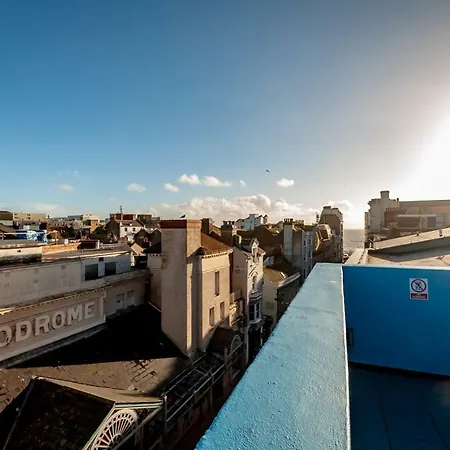 Number Twenty Four Townhouse - Sleeps 22 Vila Brighton Exterior foto