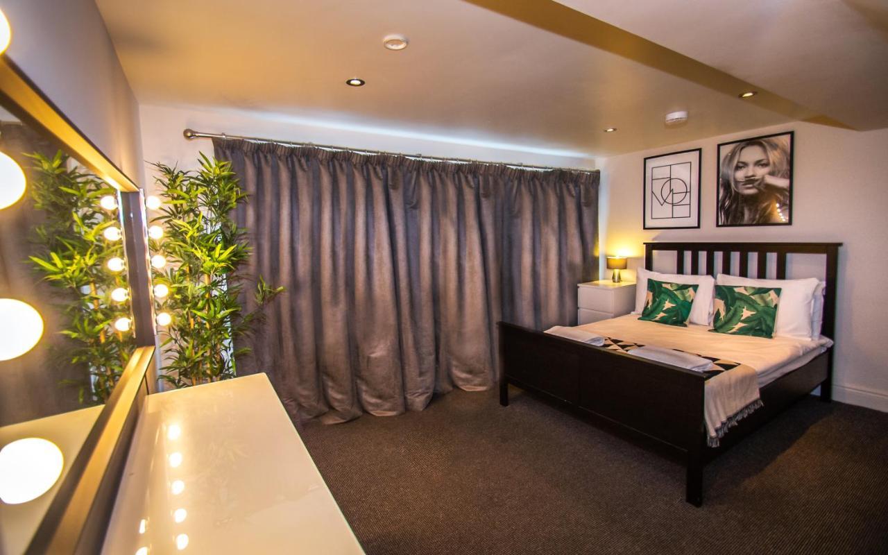 Number Twenty Four Townhouse - Sleeps 22 Holiday home Brighton