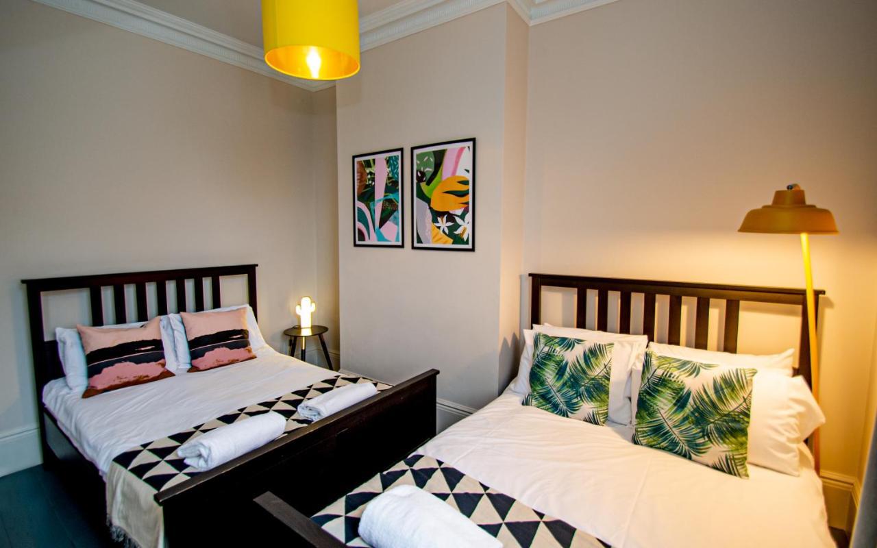 Number Twenty Four Townhouse - Sleeps 22 Brighton