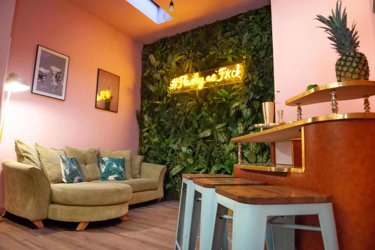 Number Twenty Four Townhouse - Sleeps 22 * Brighton